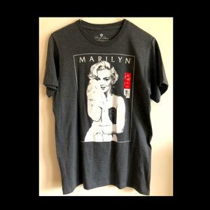 Marilyn Monroe T-Shirt - SMALL